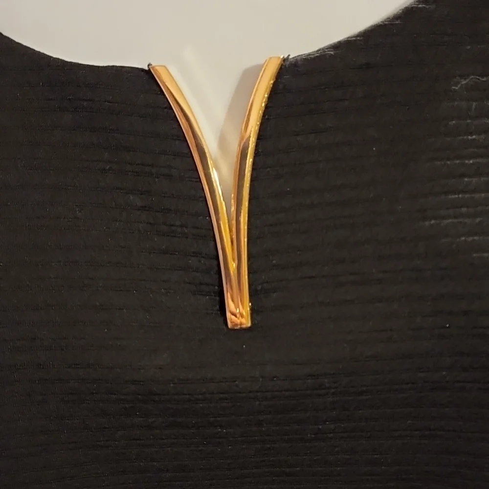 🌺Alyx NWT Peplum Style Top with Gold Metal Detail - Picture 7 of 12